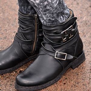 Frye Veronica strappy boot 8.5